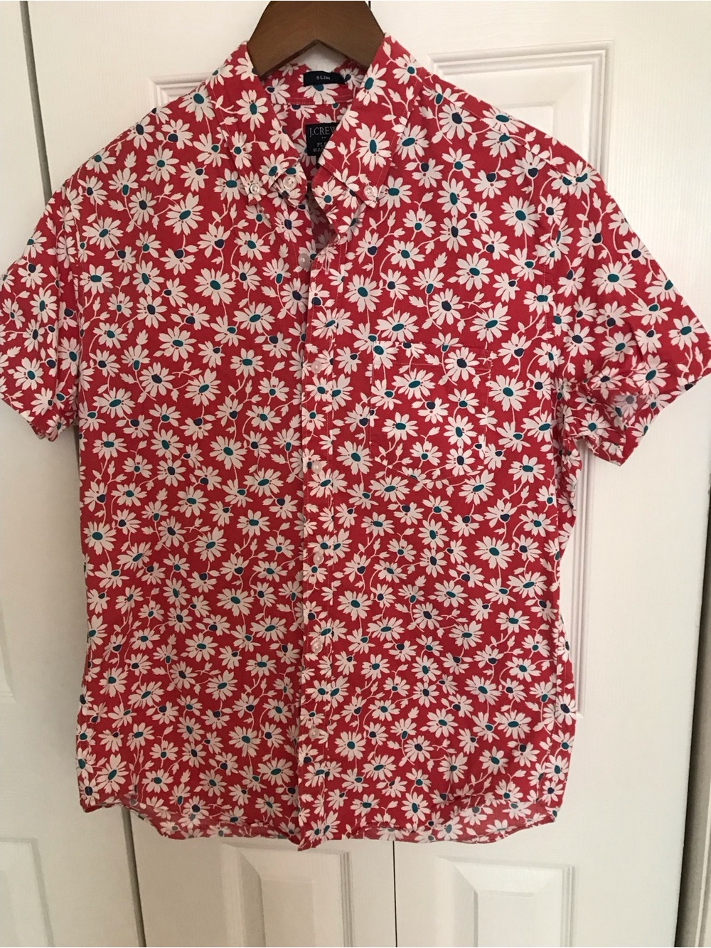 J. Crew Men’s Red Floral Short-Sleeve Slim Fit Button-Up Shirt